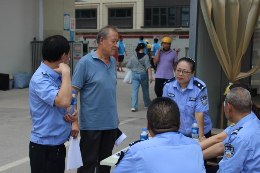 白菜官网顺利开展迎接2023级新生报道工作 白菜官网顺利开展迎接2023级新生报道工作