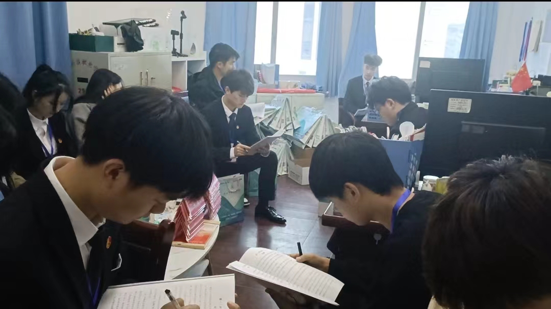 同心聚力学代会 逐梦青春向未来 ——白菜官网第十二次学生代表大会胜利召开 同心聚力学代会 逐梦青春向未来 ——白菜官网第十二次学生代表大会胜利召开