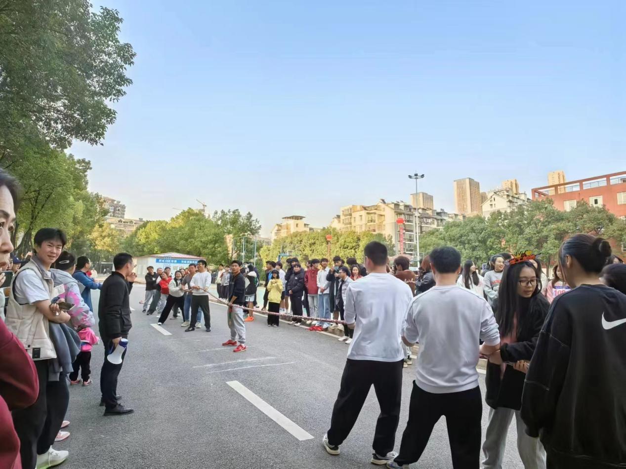 青春奋进新时代，运动逐梦向未来——999策略白菜手机论坛2023年秋季运动会暨教职工运动会