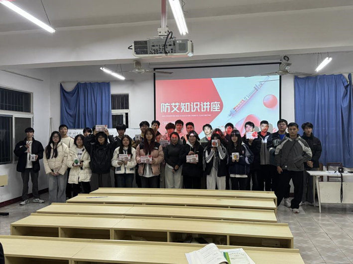携手抗艾,观爱止艾 ▍白菜官网开展2024年艾滋病防治宣传活动 携手抗艾,观爱止艾 ▍白菜官网开展2024年艾滋病防治宣传活动