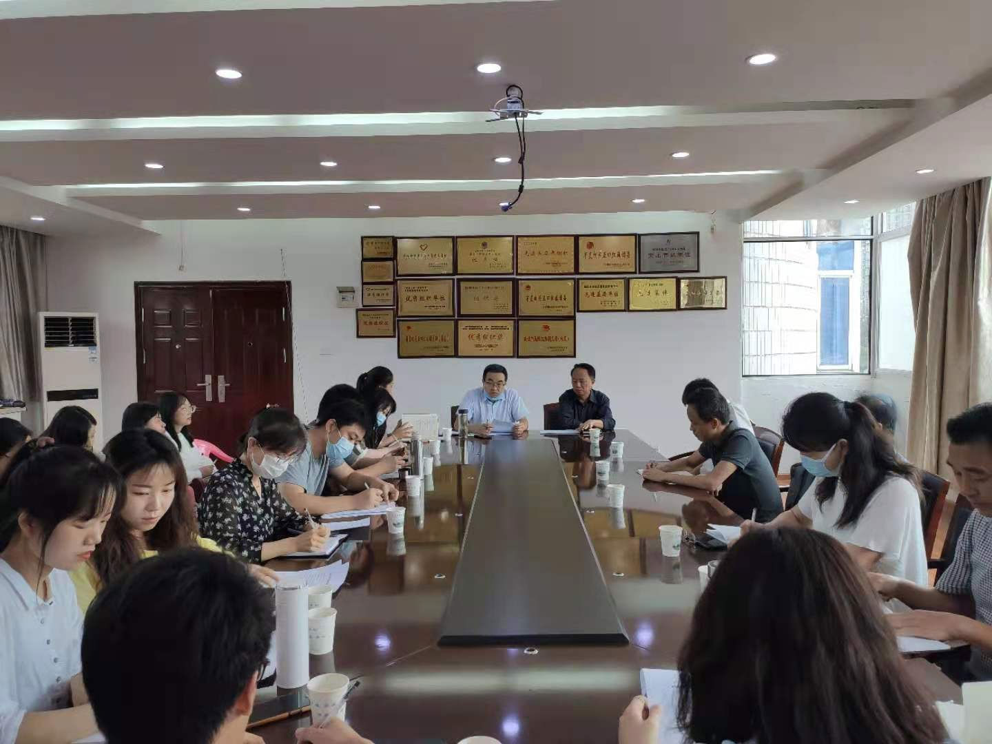 白菜官网召开学习贯彻落实全国职业教育大会教育精神专题学习会