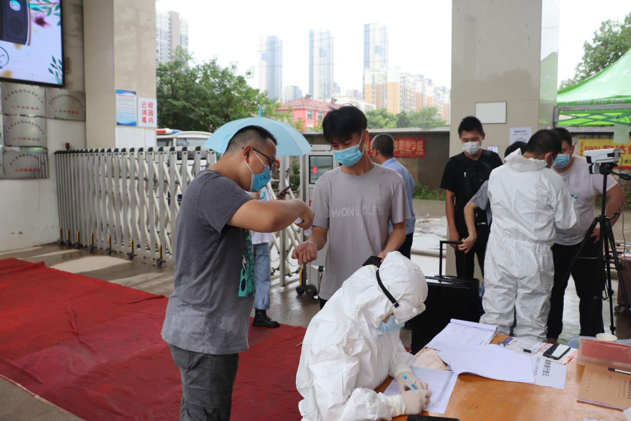欢迎回家!999策略白菜手机论坛迎来2020届首批毕业生返校 欢迎回家!999策略白菜手机论坛迎来2020届首批毕业生返校