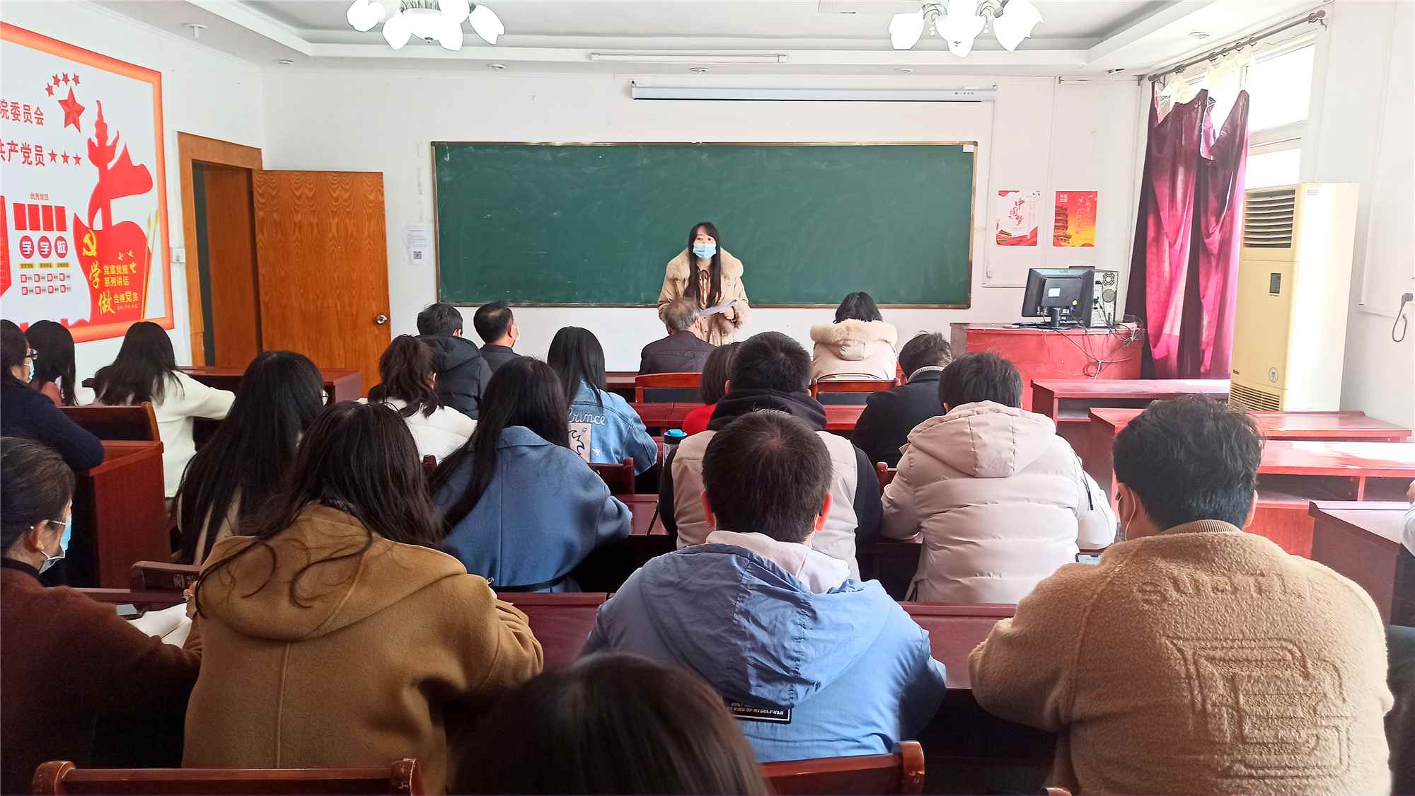 999策略白菜手机论坛顺利召开三月份支部主题党日活动 999策略白菜手机论坛顺利召开三月份支部主题党日活动
