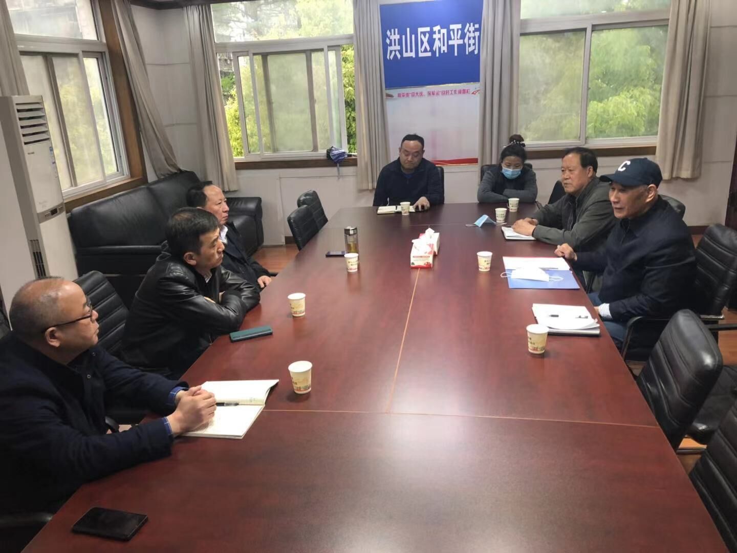 白菜官网领导赴和平街工委专题汇报学院党建工作 白菜官网领导赴和平街工委专题汇报学院党建工作